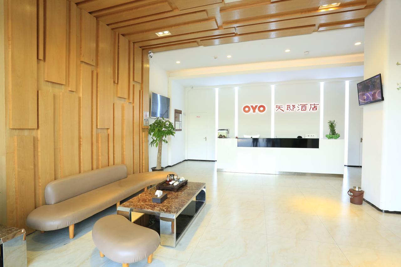 Oyo8001 Tiandi Hotel Shenzhen Exterior photo