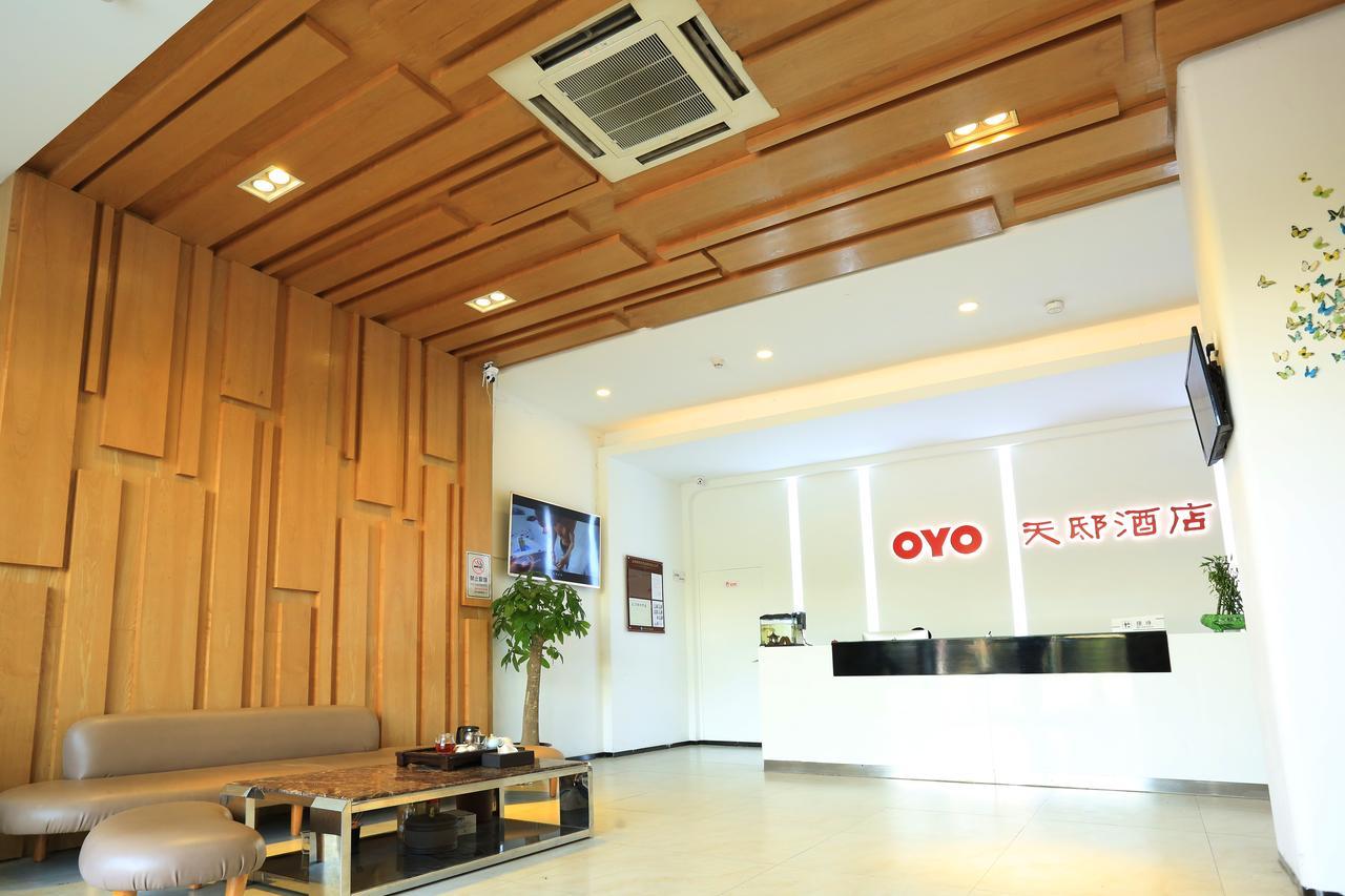 Oyo8001 Tiandi Hotel Shenzhen Exterior photo